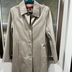 Ann Klein tan raincoat